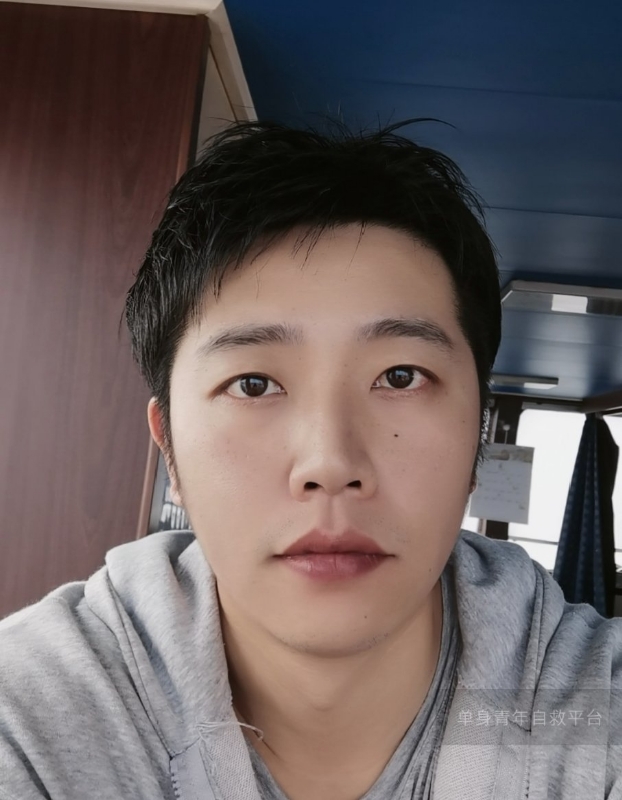 不太帅的男人的第二张照片--宁波认干亲服务网